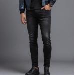 Distressed Straight Fit Jeans